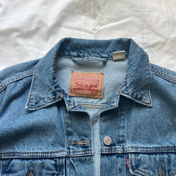 Distressed Levi's trucker jean denim jacket - Small - Picture 4 of 5